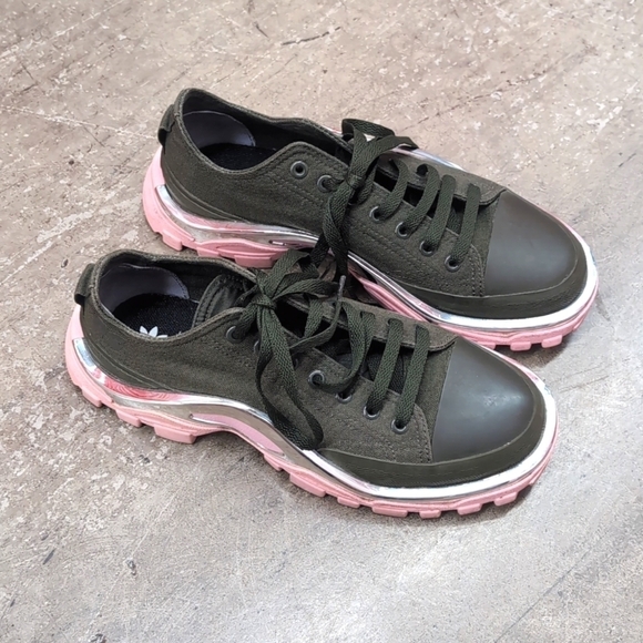Raf Simons Other - Raf Simons Adidas Runner Green Pink Chrome Sneakers US Men's 6